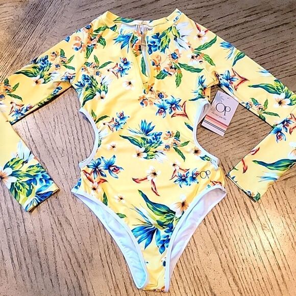 Floral long sleeve side open one pieceswim suit size S OP Ocean Pacific NWT 💛🤍 - Picture 1 of 7
